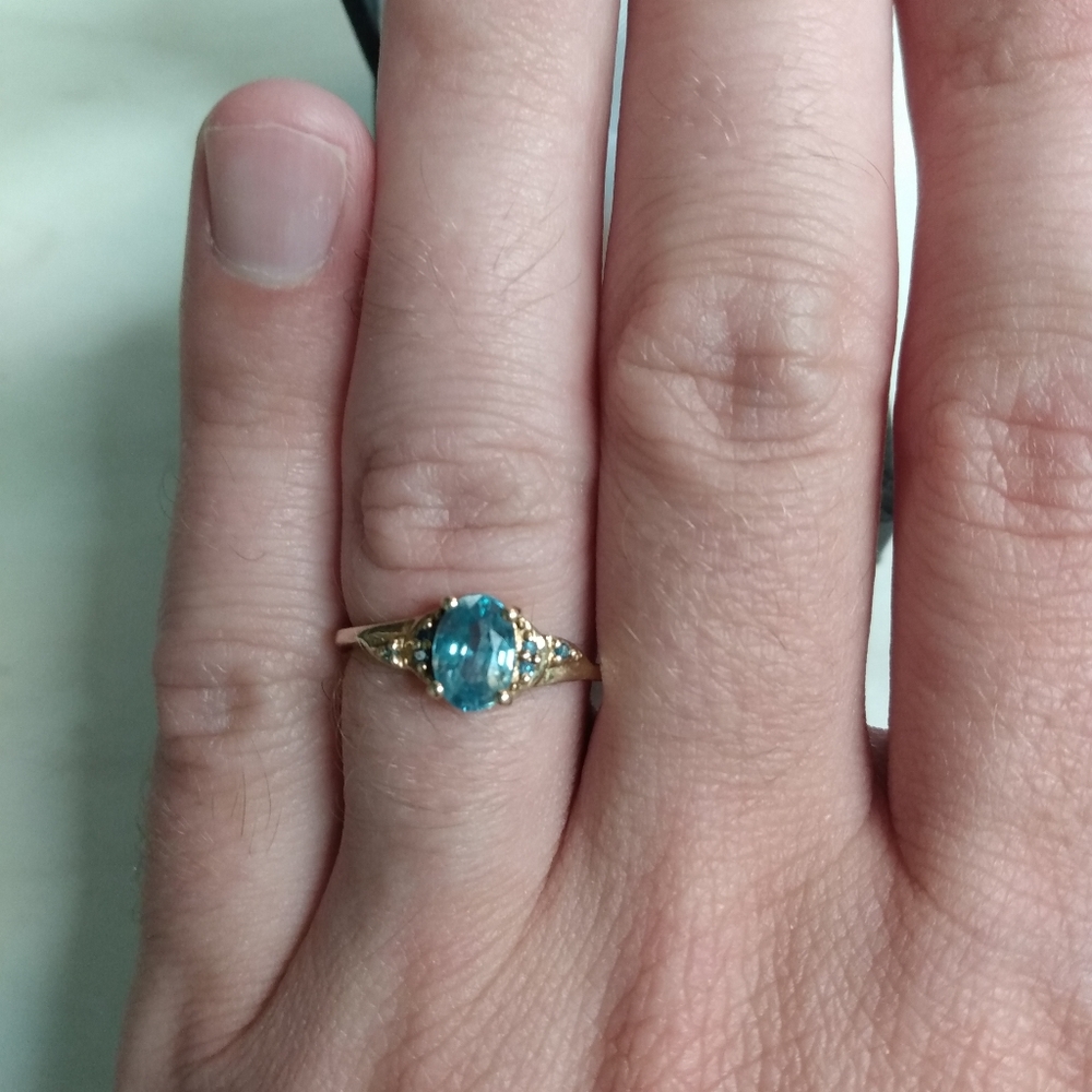 Cambodian blue zircon 9k gold ring